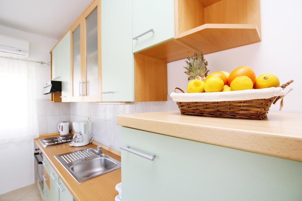 Apartment Vrbat Seget Vranjica