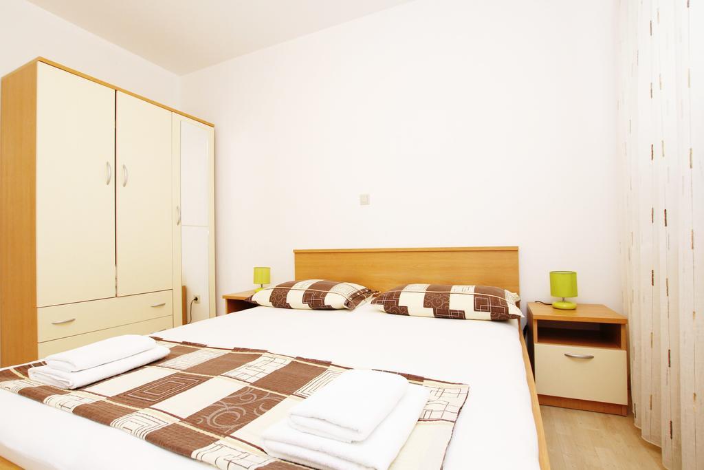Apartment Vrbat *